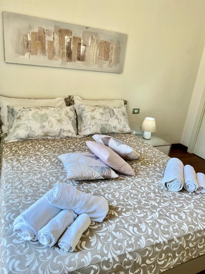 Divina Luxury Apartment With Jacuzzi Near The Lake Côme Esterno foto