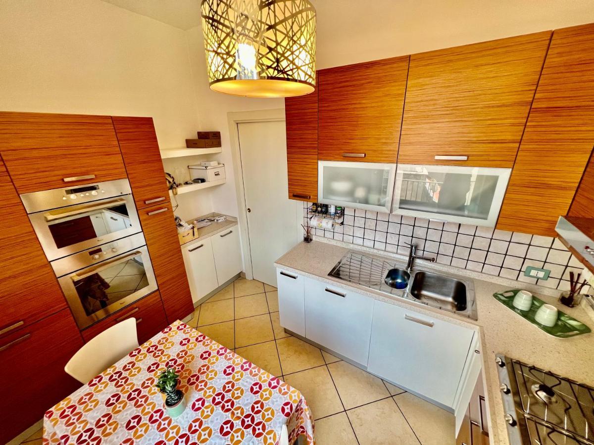 Divina Luxury Apartment With Jacuzzi Near The Lake Côme Esterno foto